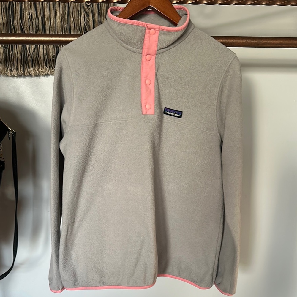 Patagonia Gray and Pink Women's Sweater